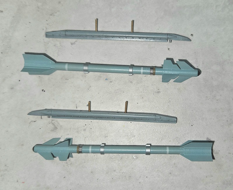 1:32 Weapon Sets, view 7 of 12 — Model by Malcolm Reid. Featuring ArtMan Delta weapon sets