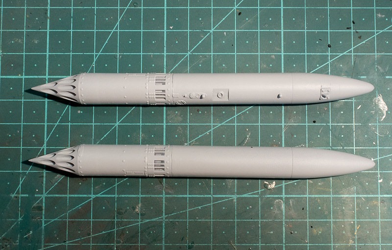 1:32 Matra JL-100 Rocket Launcher/Fuel Tank, view 3 of 5 — Model by Malcolm Reid. Featuring ArtMan Delta Matra JL-100 rocket launcher and fuel tank sets