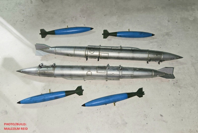 1:32 Weapon Sets, view 4 of 12 — Model by Malcolm Reid. Featuring ArtMan Delta weapon sets